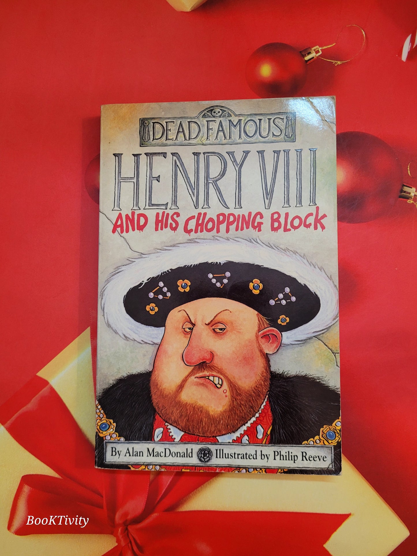 Dead Famous Henry VIII  and his Chopping Block Preloved Paperback Excellent condition