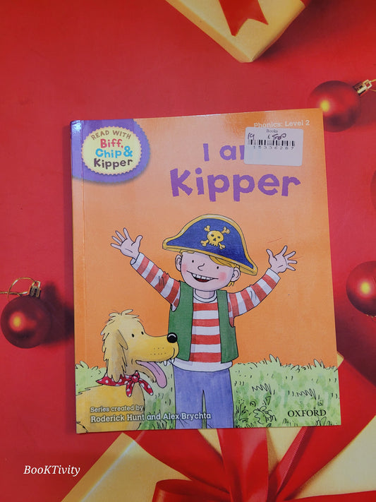 I am Kipper Read with Biff, Chip & Kipper by Oxford. Preloved Paperback Excellent Condition. Best phonics book for the initial readers.