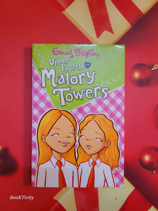 Malory towers Upper Fourth by Enid Blyton Preloved paperback excellent condition