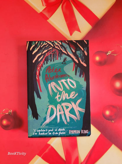 Into the Dark: 3 (Echo Falls Mystery, 3)
Book by Peter Abrahams