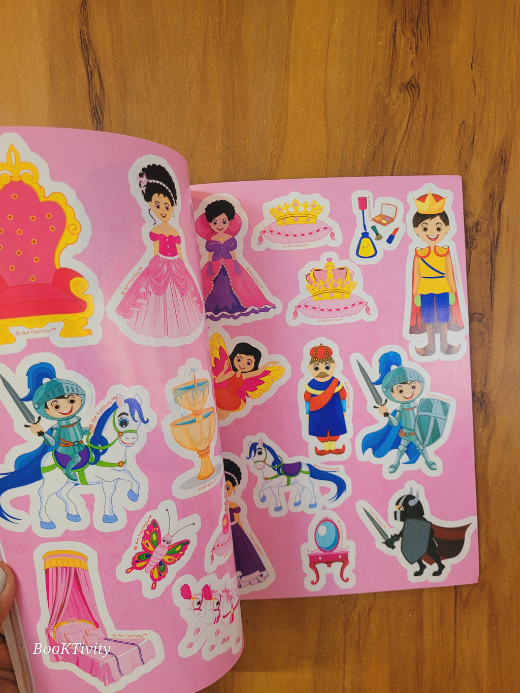Prince and Princesses 5 in 1 colouring and stickers activity book