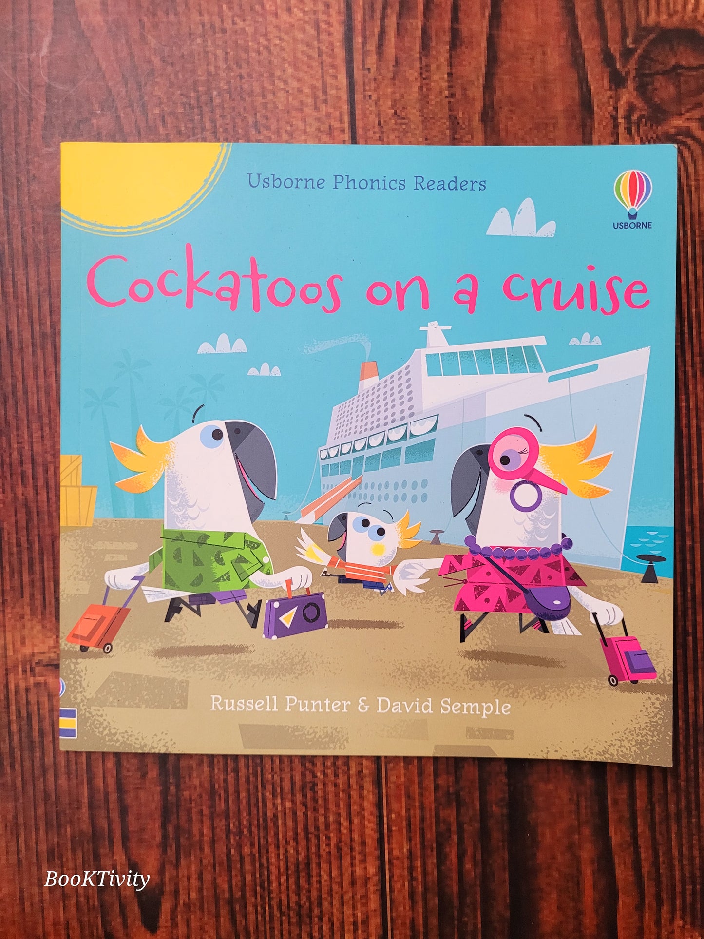 Cockatoos on a cruise by Usborne phonics readers