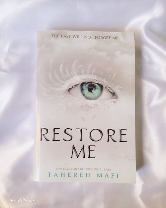 Tahereh Mafi
 
RESTORE ME most addictive young adults adventure