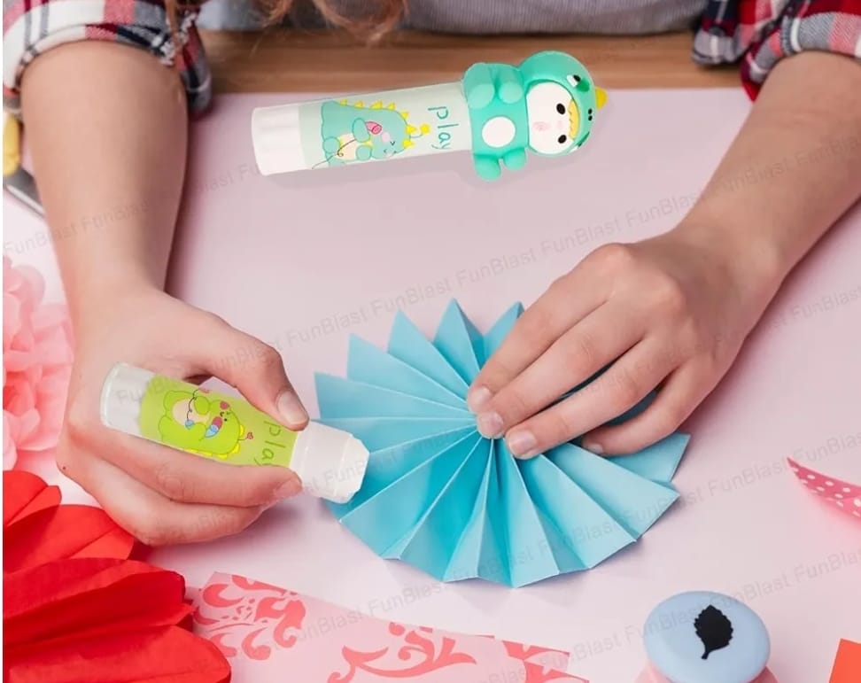 Kawaii cute Glue stick set of 2 different style.