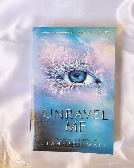 Tahereh Mafi
 
UNRAVEL ME best selling adventure book for young adults